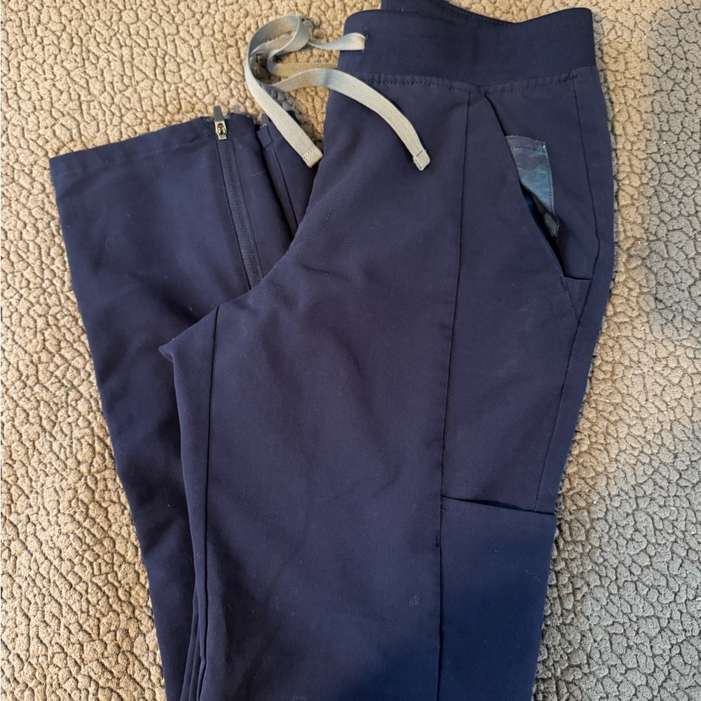 Figs Women's Navy Wide Leg Pants with Gray Accents